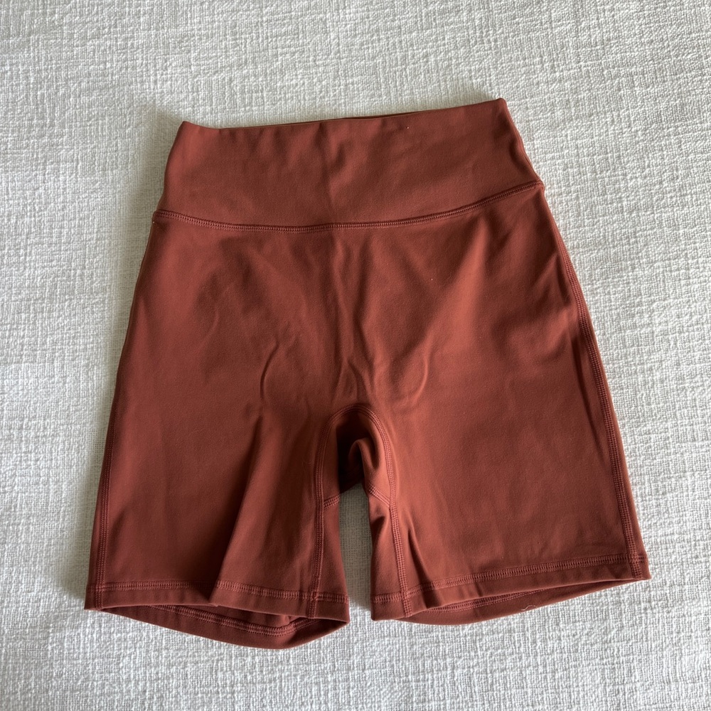 BuffBunny Twist Front Nubre 6” Shorts Brady Brown Size S
